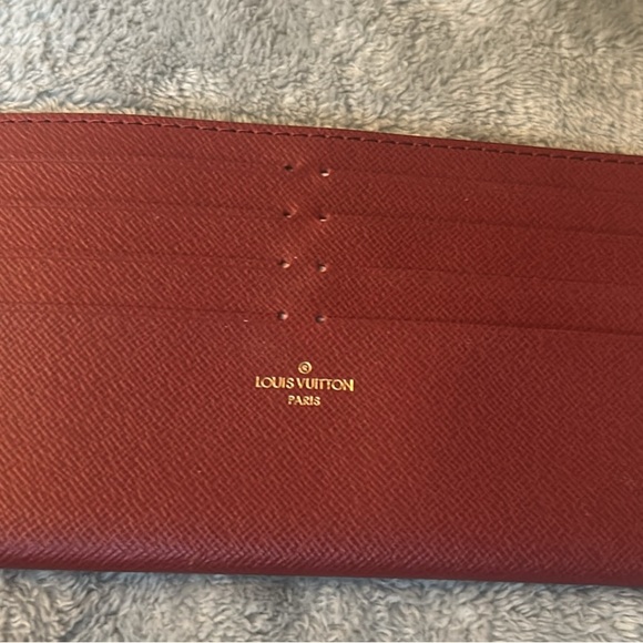 Small purse - Picture 2 of 2